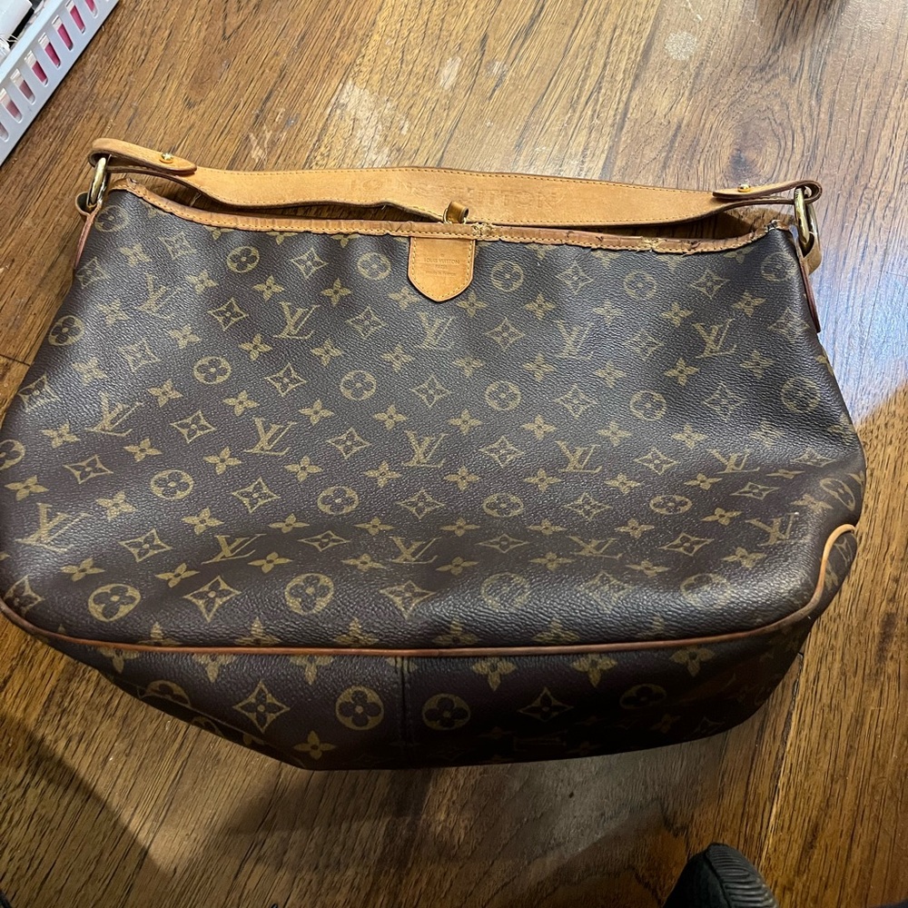 Louis Vuitton Monogram Shoulder Bag